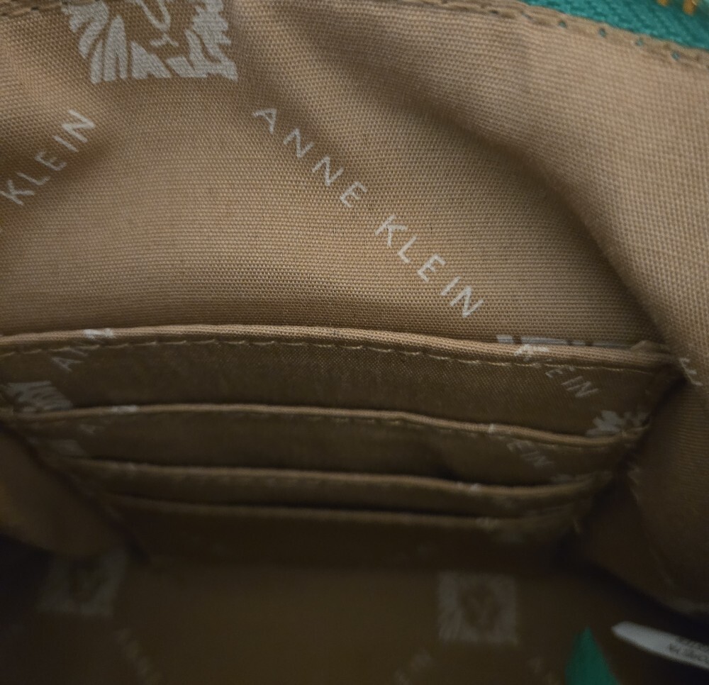 Anne Klein Woven Straw & Green Leather Trim Handbag – Pre‑Loved - Picture 10 of 14